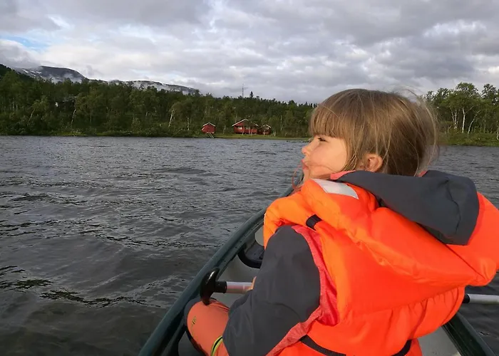 Lapphaugen Turiststasjon Lodge Tennevoll