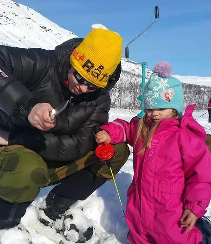Lapphaugen Turiststasjon * Tennevoll