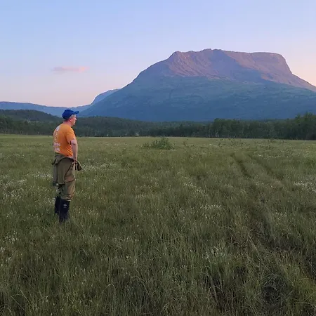 Lapphaugen Turiststasjon * Tennevoll