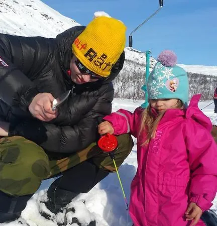 Lapphaugen Turiststasjon * Tennevoll